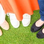 フラットシューズ・ぺたんこ靴は疲れない、歩きやすいって本当？