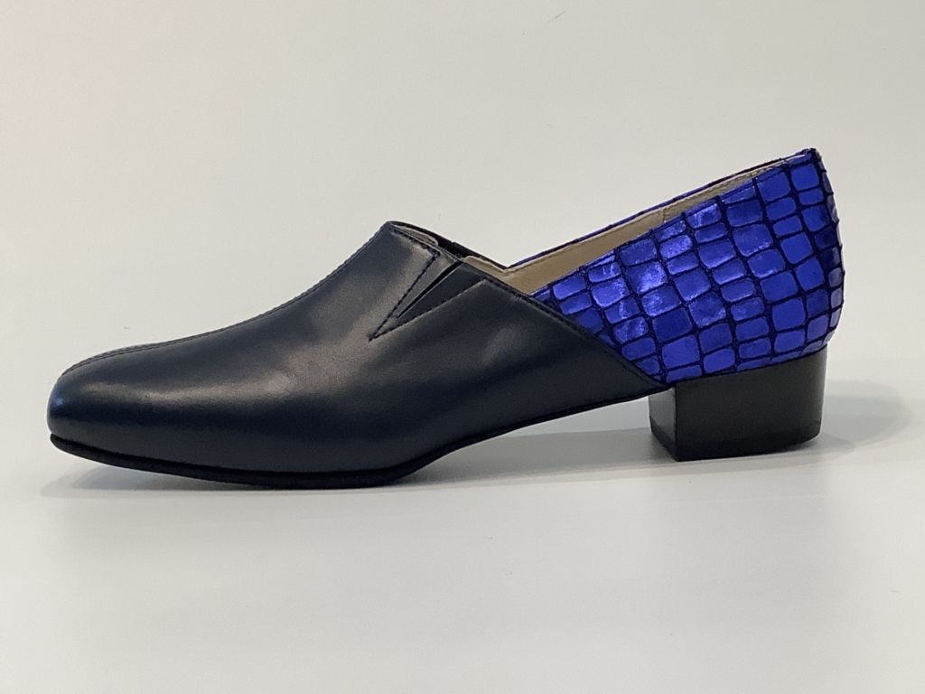 2025集中ステディパンプスLBUルミネクロコ